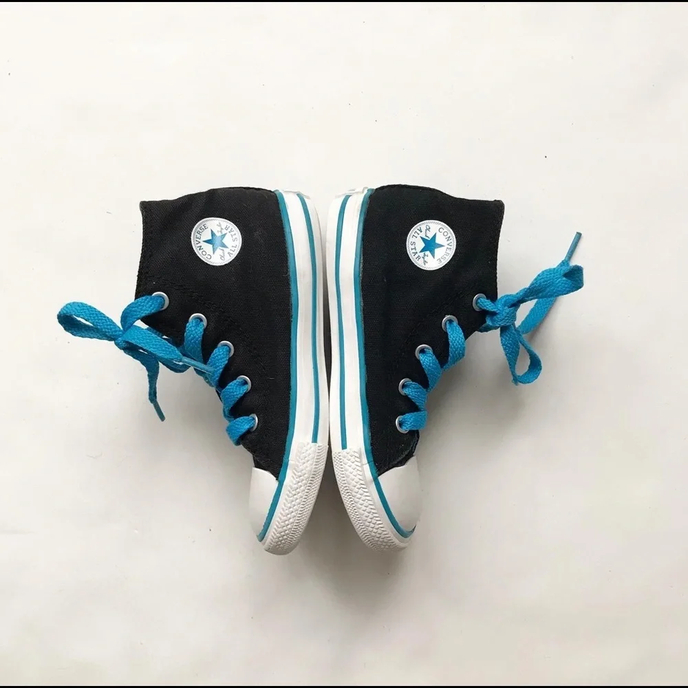 Converse black/blue high-top sneakers EUC size 9